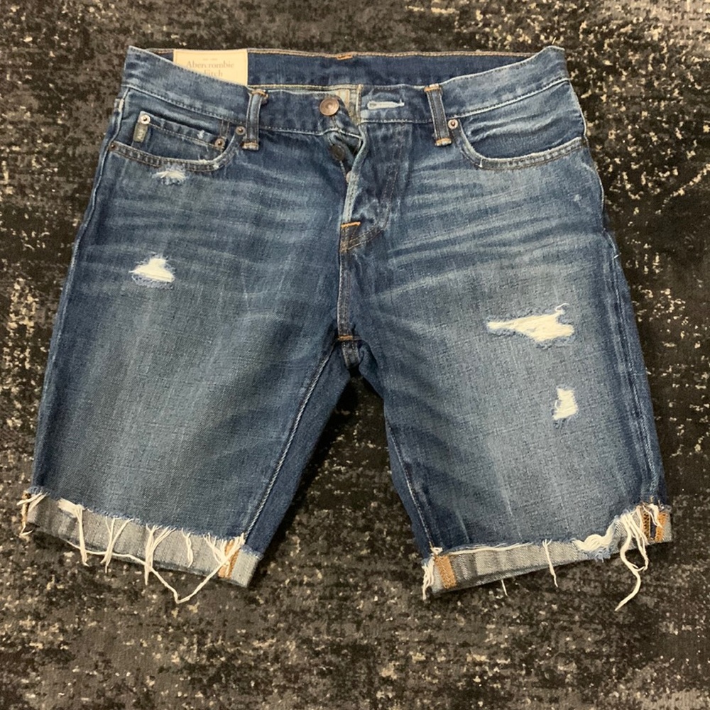 Abercrombie & Fitch Men’s Blue Denim Shorts 
Size 31